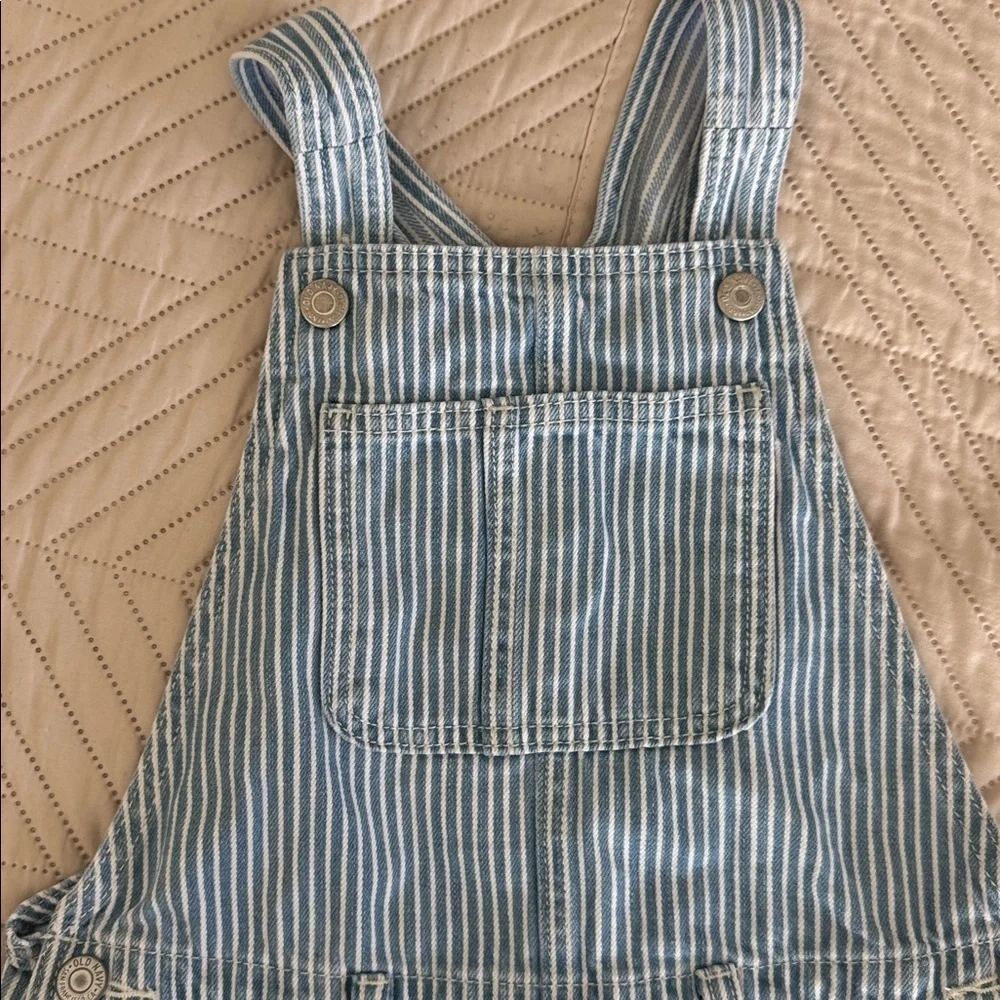 Old Navy girl overall